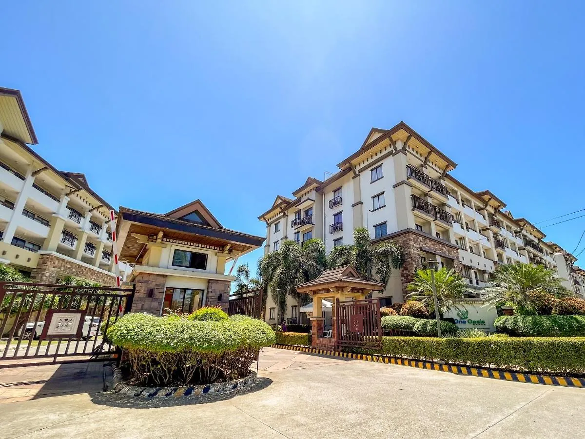 Modern 2Br Condo Near Sm With Free Parking Pool Wifi And Netflix Davao City Appartement